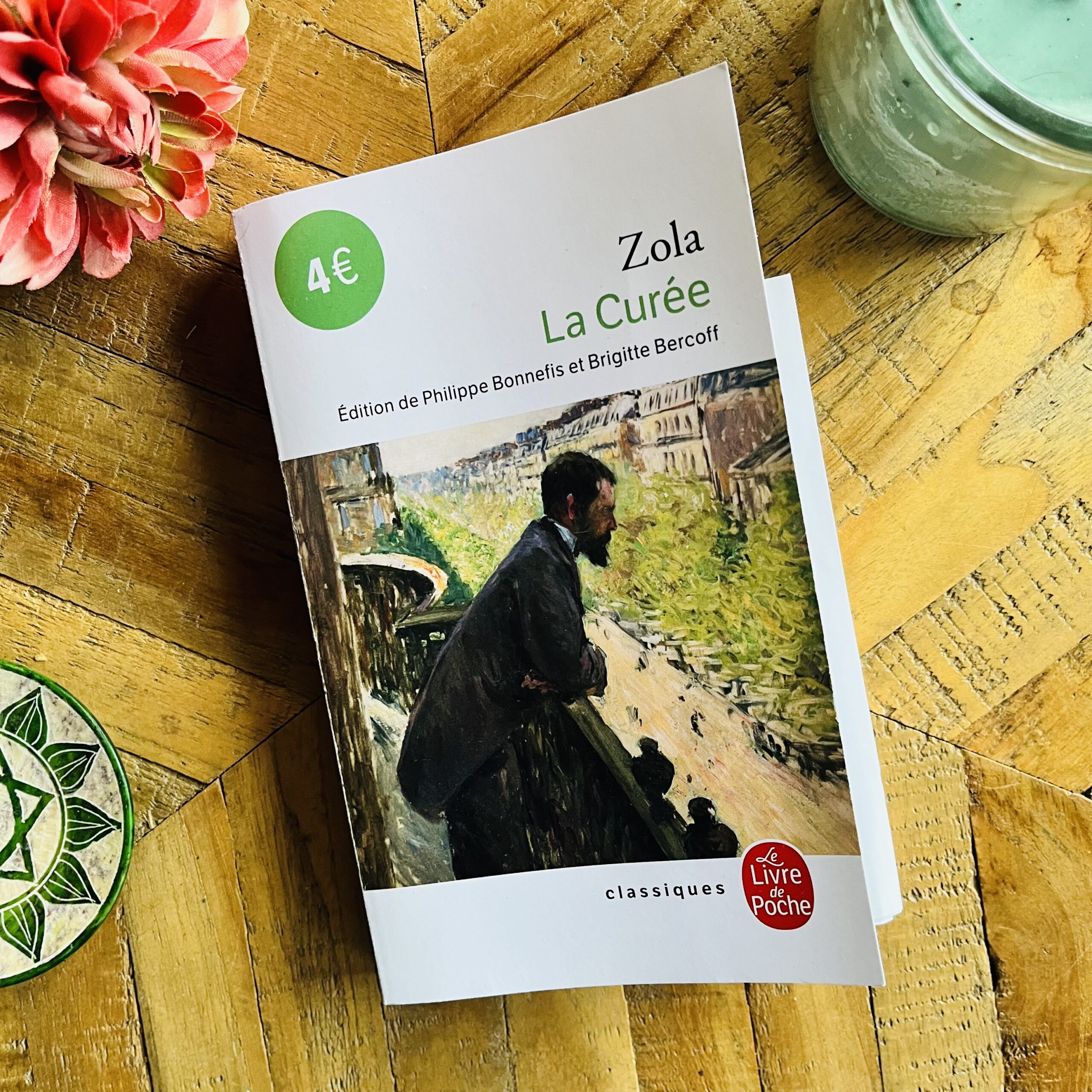 Image de couverture du roman La Curée de Emile Zola, aux éditions Le livre de poche classiques.